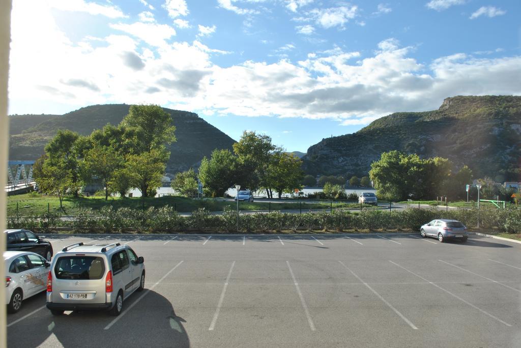 ibis budget Loriol Le Pouzin Buitenkant foto