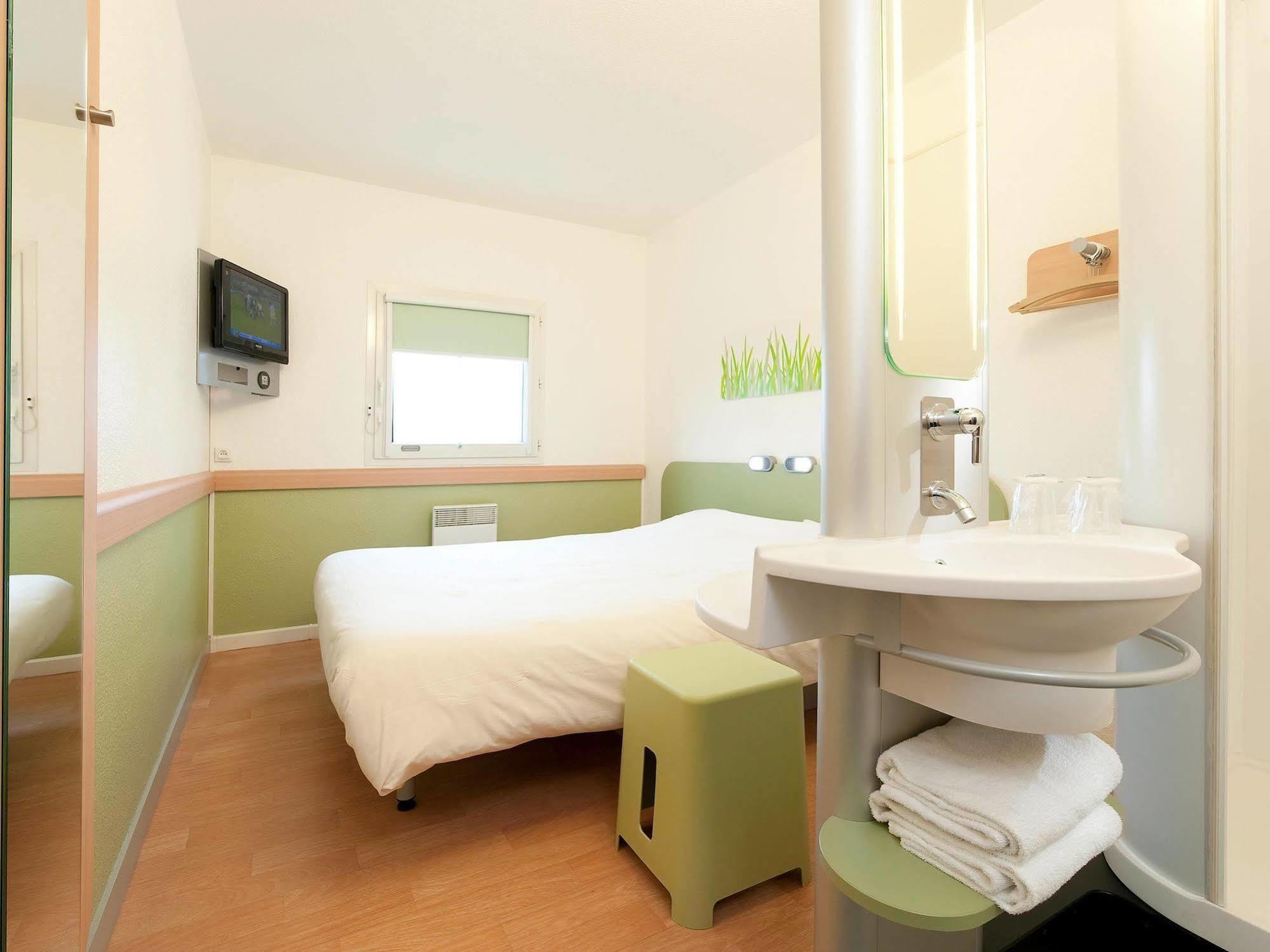 ibis budget Loriol Le Pouzin Buitenkant foto